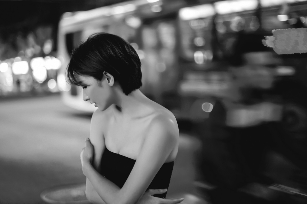 走进夜晚，拍一组让人迷恋的夜景人像