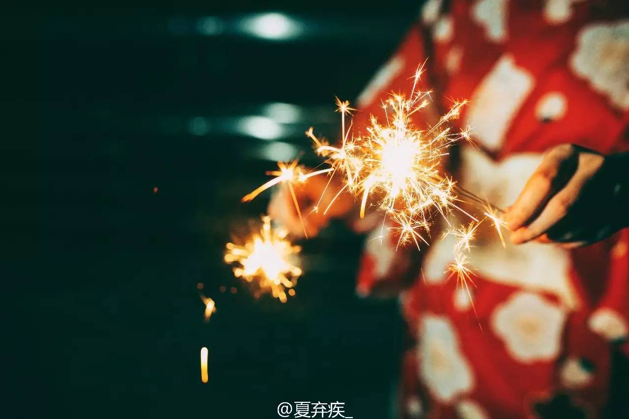 走进夜晚，拍一组让人迷恋的夜景人像