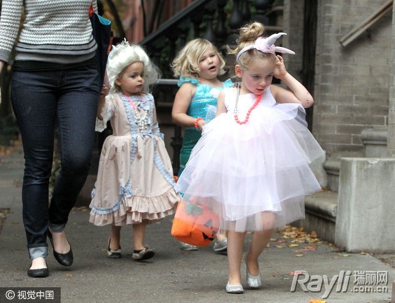 美国万圣节萌娃,万圣萌娃齐捣蛋
