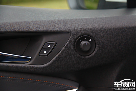 16款科鲁兹1.4t领锋,12款1.8自动雪佛兰科鲁兹试驾