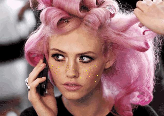 雀斑妆很流行可雀斑很恼人,就要化妆就要美