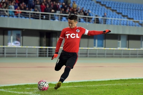 见证谢幕之战！肇俊哲退役催泪全场