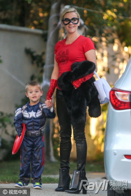 美国万圣节萌娃,万圣萌娃齐捣蛋