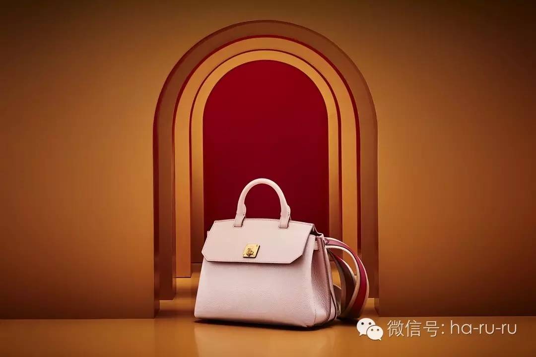 mcm的包包应该怎么搭配,mcm包包穿搭