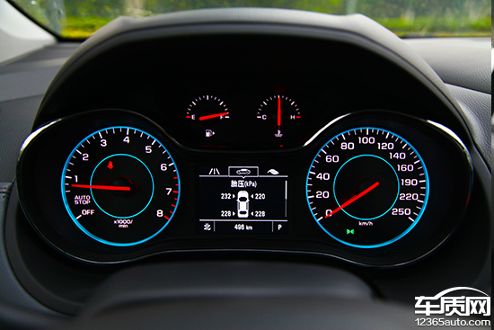 16款科鲁兹1.4t领锋,12款1.8自动雪佛兰科鲁兹试驾