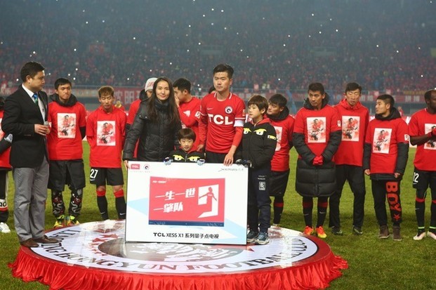 见证谢幕之战！肇俊哲退役催泪全场