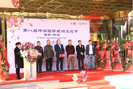 壹闻：地标里藏裸模彩绘艺术家创人体新玩法