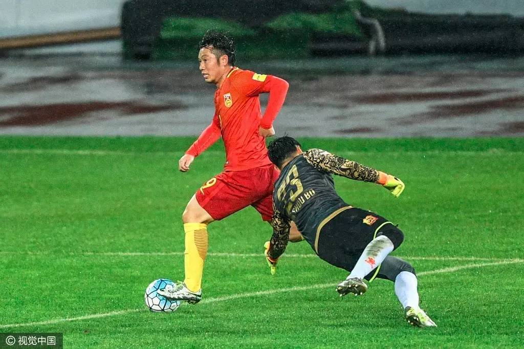 国足高光时刻胜卡塔尔,国足精彩进球