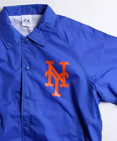 阿迪教练夹克穿搭,教练夹克如何穿出休闲感