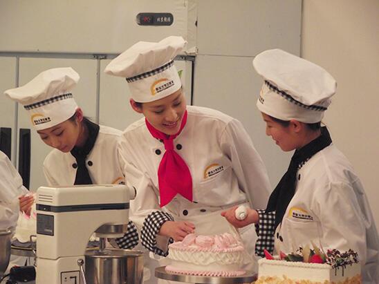 江西新东方烹饪学校创业培训,江西新东方烹饪学校西点