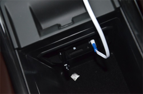 试驾2011雷诺科雷傲,东风雷诺科雷傲2018款试驾四驱