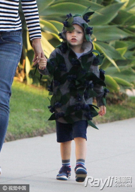 美国万圣节萌娃,万圣萌娃齐捣蛋