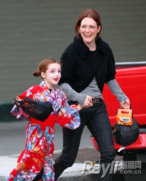 美国万圣节萌娃,万圣萌娃齐捣蛋