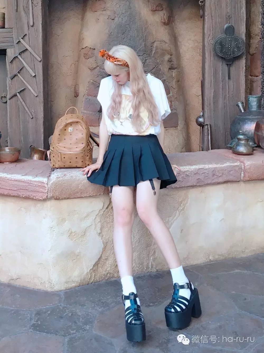 mcm的包包应该怎么搭配,mcm包包穿搭