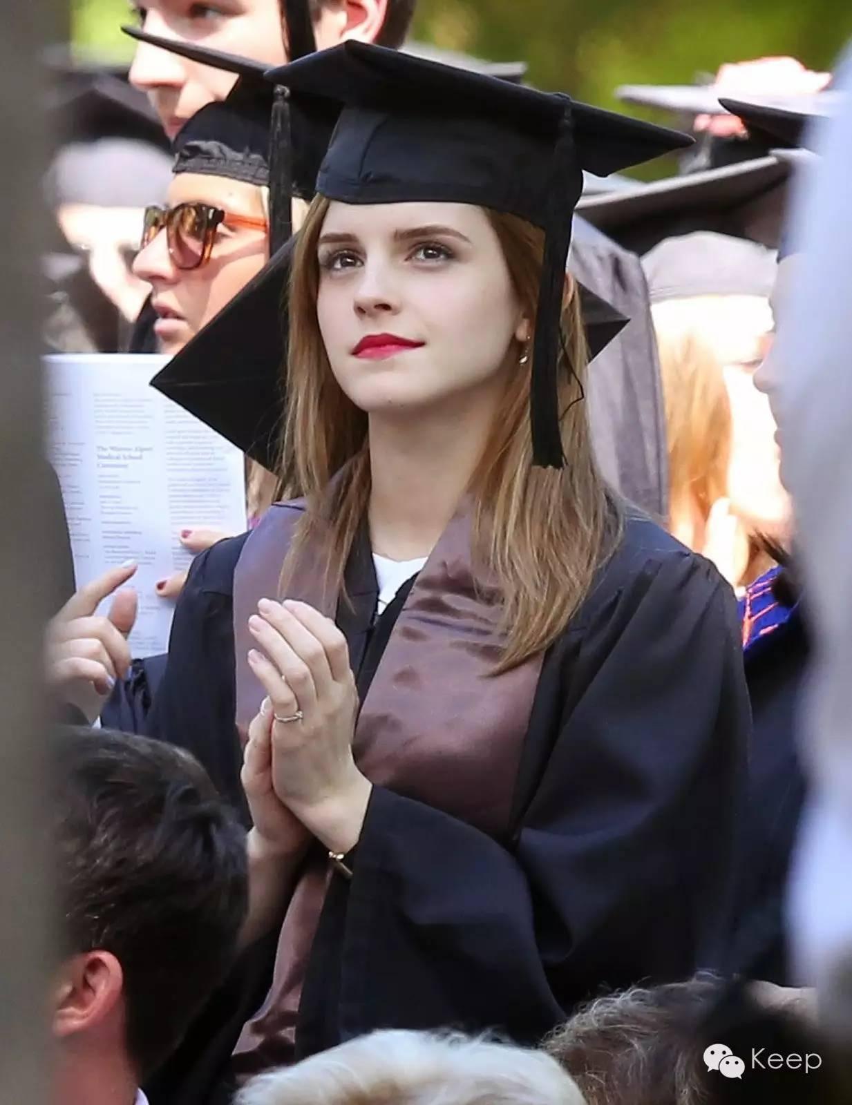 艾玛·沃特森10岁到30岁,9岁成名25岁拒绝当王妃