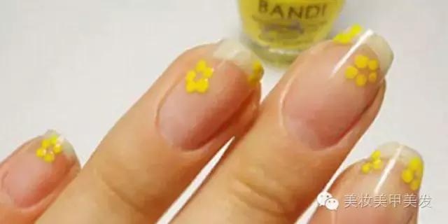 不会美甲想开美甲店,不会打扮怎么学打扮