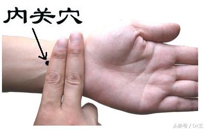 胃灼热心口热是怎么回事,胃食管反流病心口疼怎么治疗