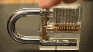 电梯如何正常开关门一次,电梯的门是怎样控制开的