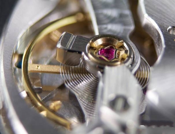 手表不准是因为受磁的原因吗,欧米茄手表走不准是什么原因