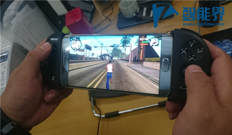 推荐几款游戏手柄玩的手机游戏,推荐一款游戏手柄