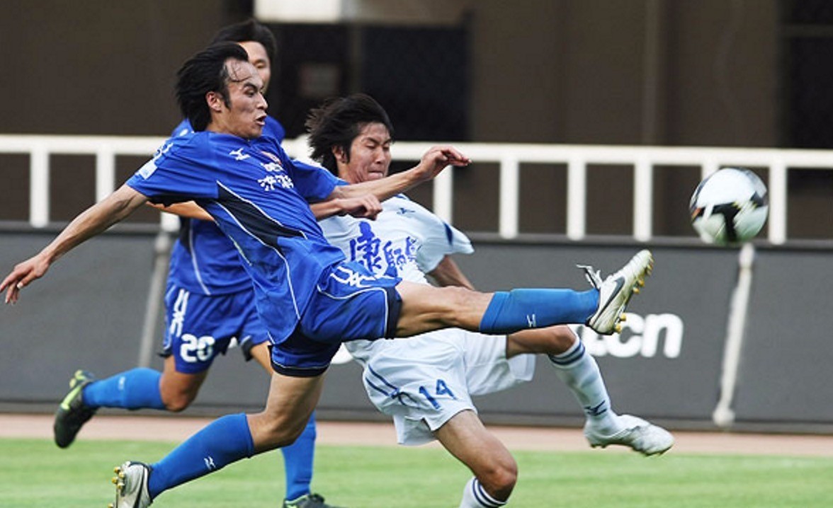 泰达权健比分,天津德比泰达权健tifo