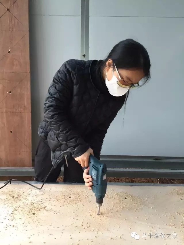 不要爱马仕不要LV,90后情侣花6万块造了个300㎡的大房子