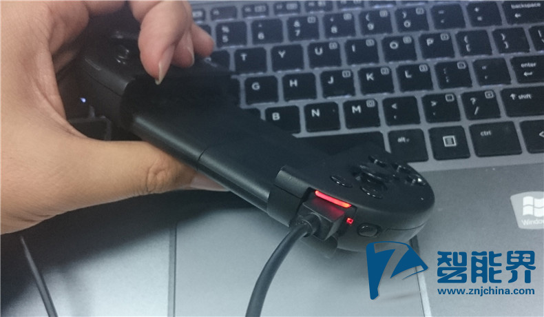 推荐几款游戏手柄玩的手机游戏,推荐一款游戏手柄