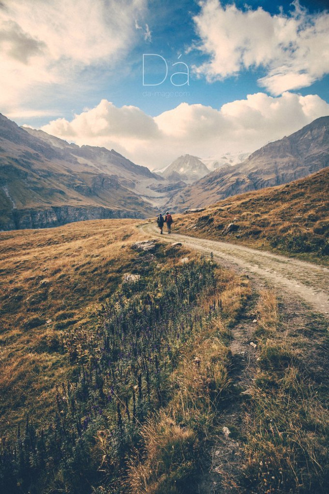 阿尔卑斯山徒步视频大全,瑞士阿尔卑斯山脉徒步实测