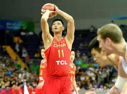 易建联重返广东男篮为冠军而战,易建联重回CBA扣篮