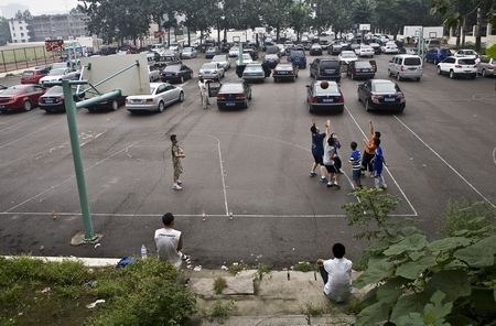 一定要打篮球吗踢足球不行吗,踢足球的去打篮球有什么感受