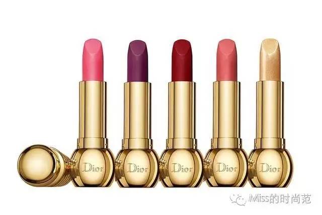 时尚其实是一种另类的聪颖,时尚不是一种形式