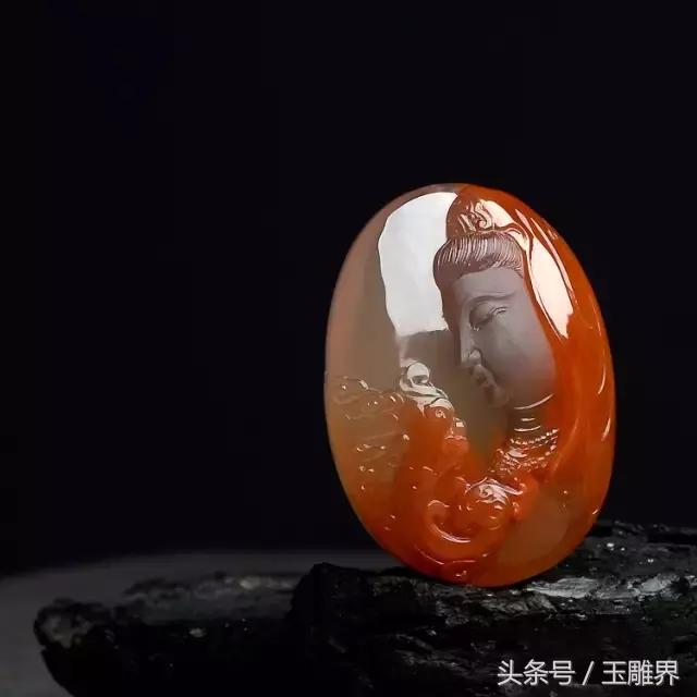 肖亚男巧琢南红仕女，演绎大唐风韵，真美！