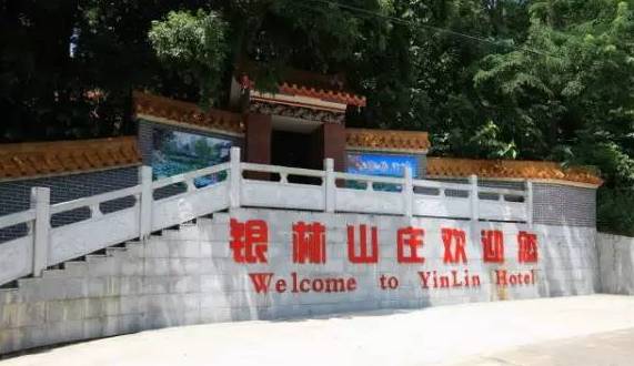 又到了夏天路边烧烤,又到了烧烤的时候