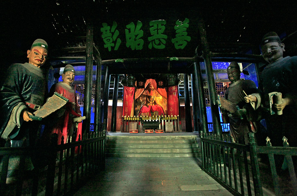 传说这里是人类亡灵的归宿之地