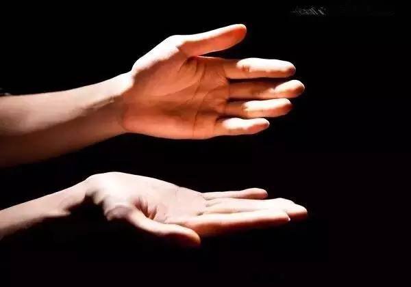 神奇的艾灸穴位图,癌症病人艾灸病情加重