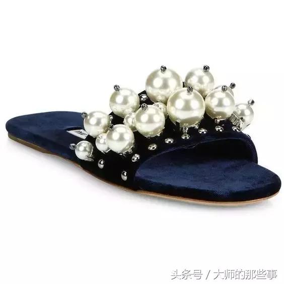 这双鞋成时尚界新宠,明星同款珍珠鞋
