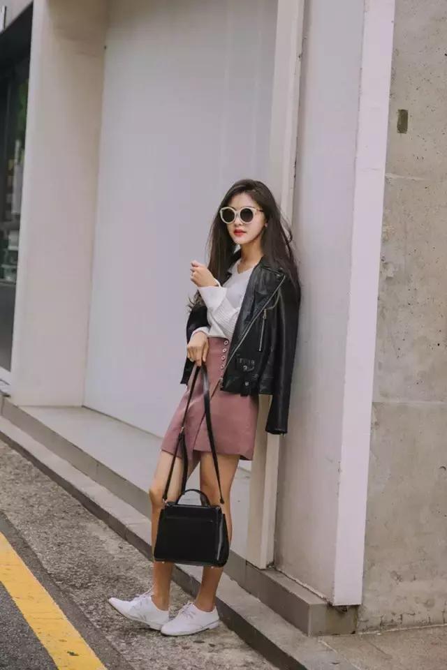 唐嫣粉色裙打扮甜度满分,唐嫣粉红色西装造型