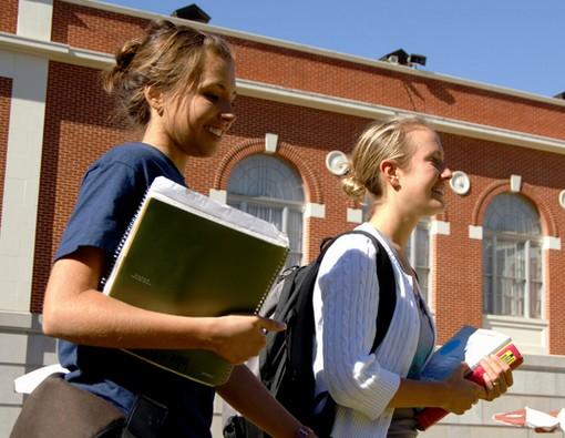 大学生挂科家长应该怎么做,挂科该让家长知道吗