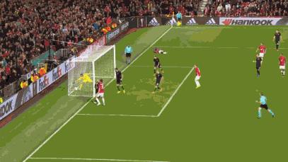 曼联三次离谱传中,曼联神奇换人3分钟破门