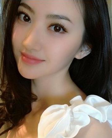 过敏性皮炎面部皮炎是怎么造成的,面部皮炎是什么样的有图片吗