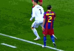 足球场上的尴尬失误瞬间,疯狂的足球2019世界足坛搞笑瞬间