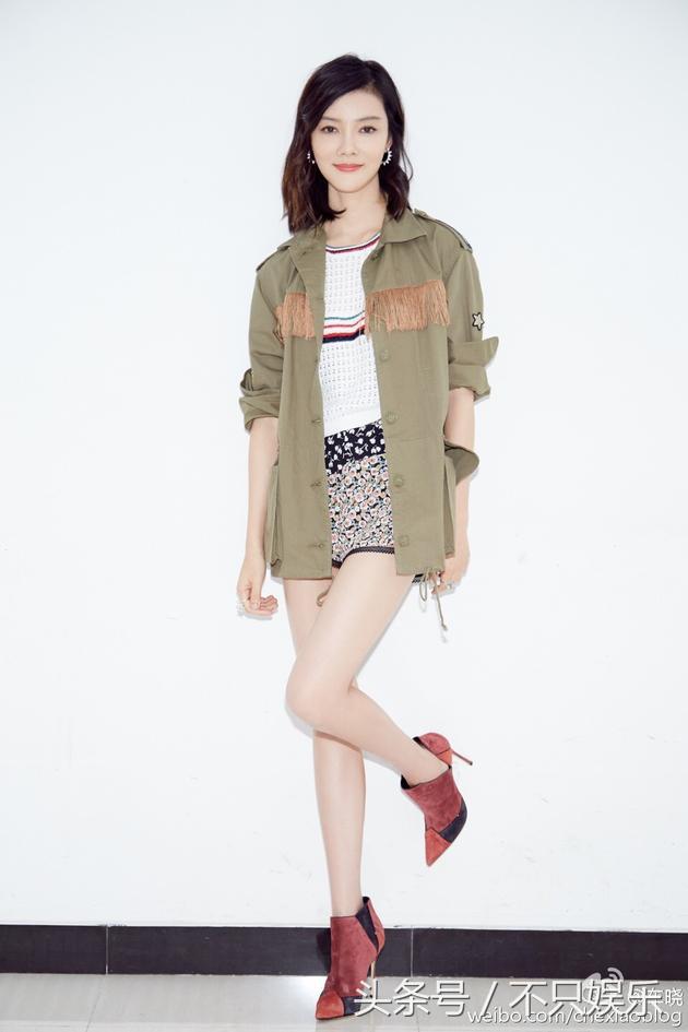 迈克尔杰克逊车晓视频,车晓曝文艺写真