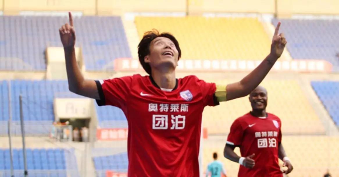 泰达权健比分,天津德比泰达权健tifo