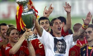 球迷与球星感人瞬间集锦,足球球星感人瞬间