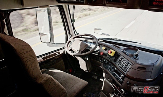 一不谨慎叫来辆大挂！优步要改跑货运了