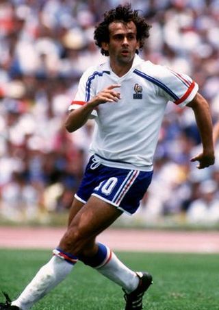 美国媒体对梅西迈阿密夺冠评价,英媒评梅西第8个金球奖