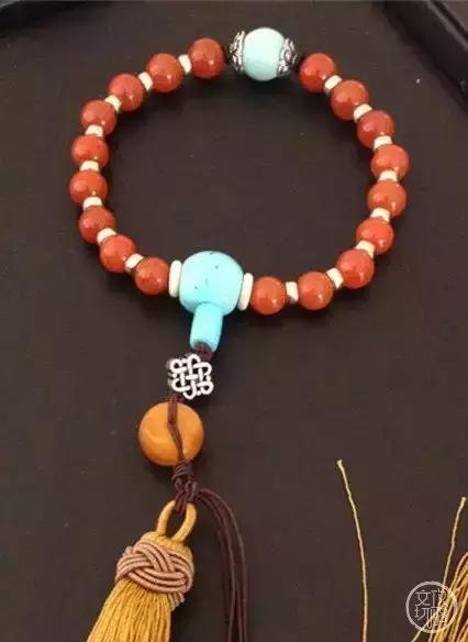 细压发圈的戴法,四圈太松五圈太紧