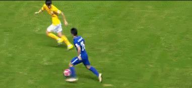 武磊的表现受到了里皮的称赞,武磊三球对里皮