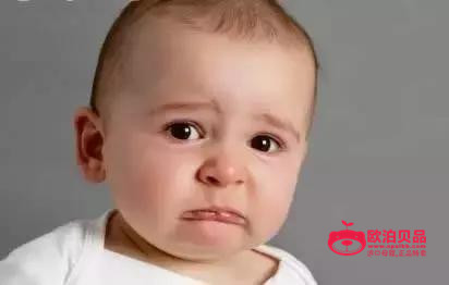 宝宝夜间哭闹该怎么哄,宝宝夜间哭闹该不该讲迷信