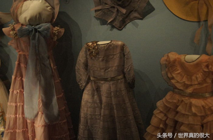 世上最萌小王子备受非议，只因他收了1.8万英镑的牧羊人小屋